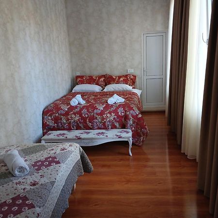 Guest House Nano Martvili Εξωτερικό φωτογραφία