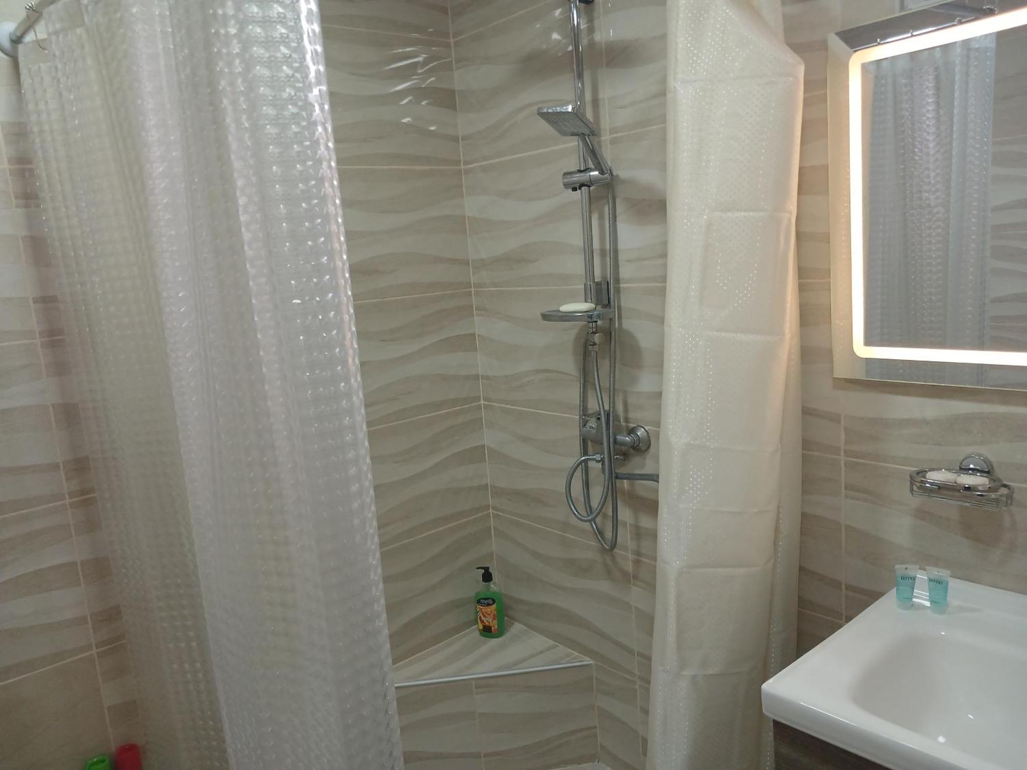 Guest House Nano Martvili Εξωτερικό φωτογραφία
