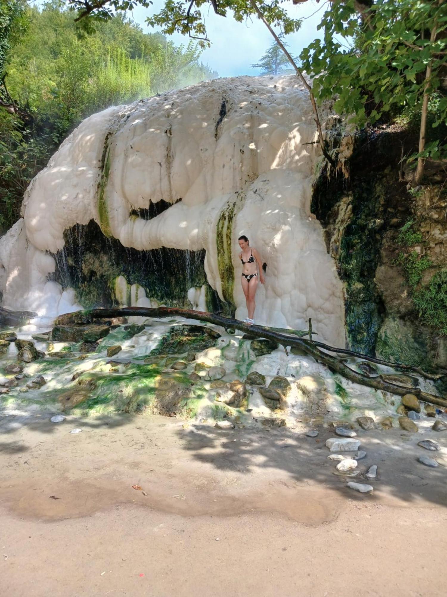 Guest House Nano Martvili Εξωτερικό φωτογραφία